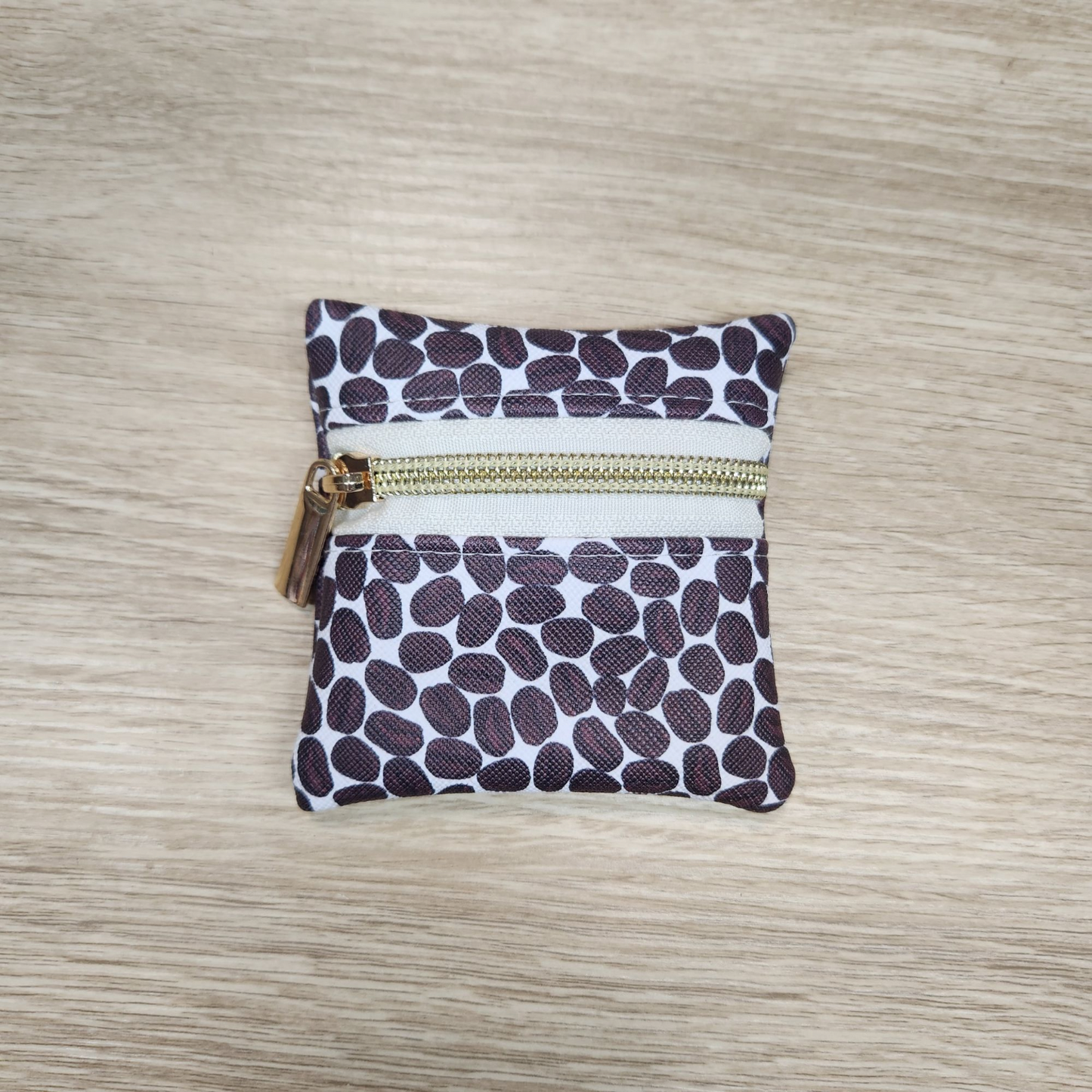 Coffee beans petite pouch