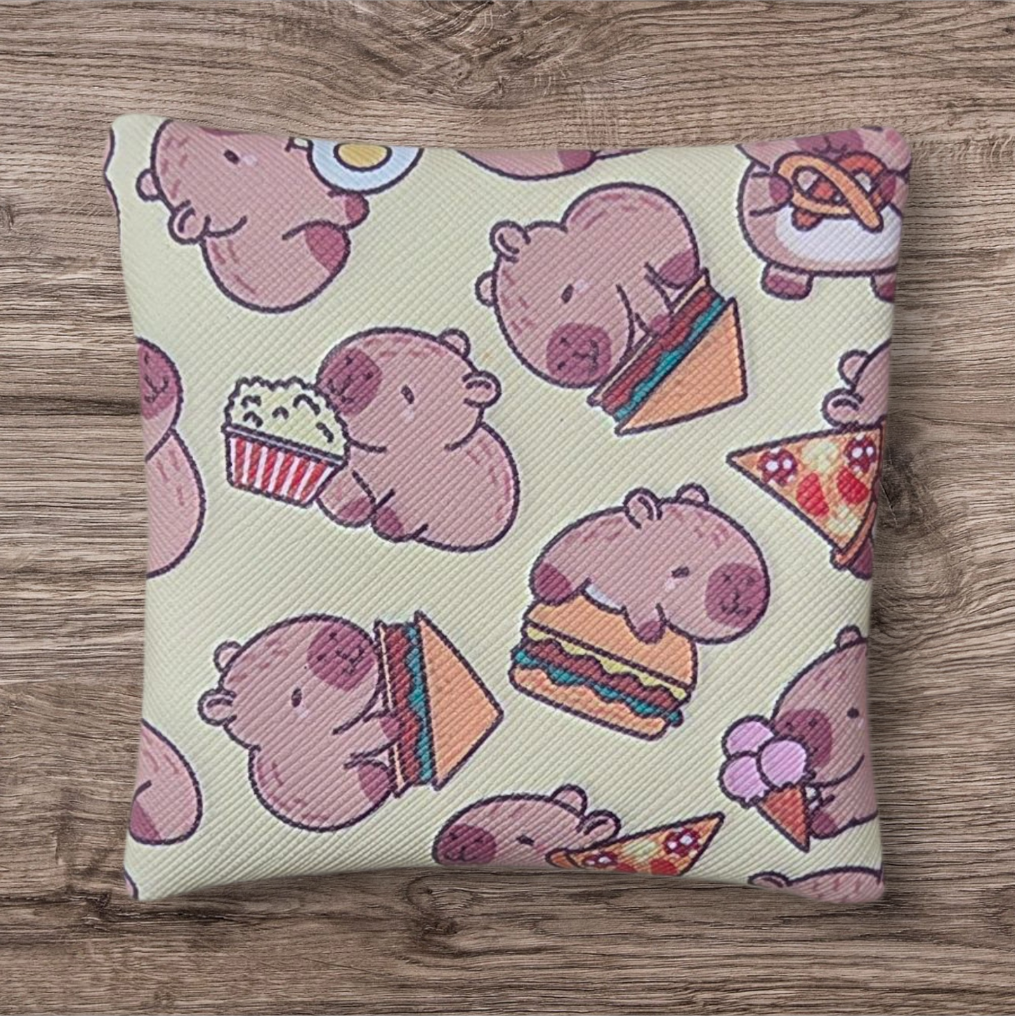 Capybara petite pouch