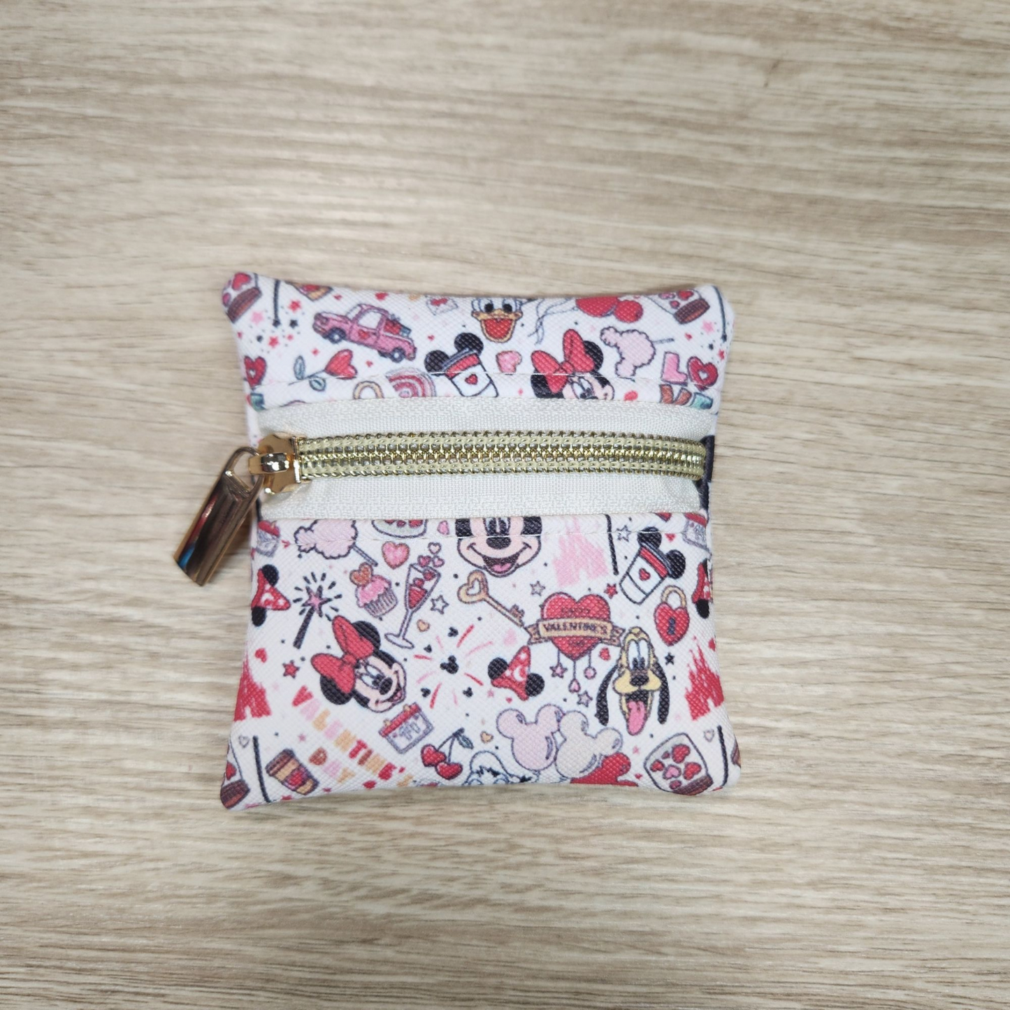 Mouse in love petite pouch