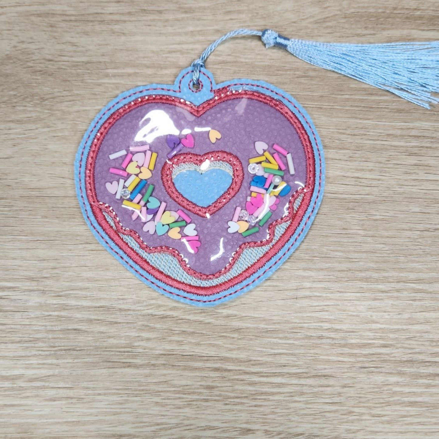Heart donut shaker bookmark