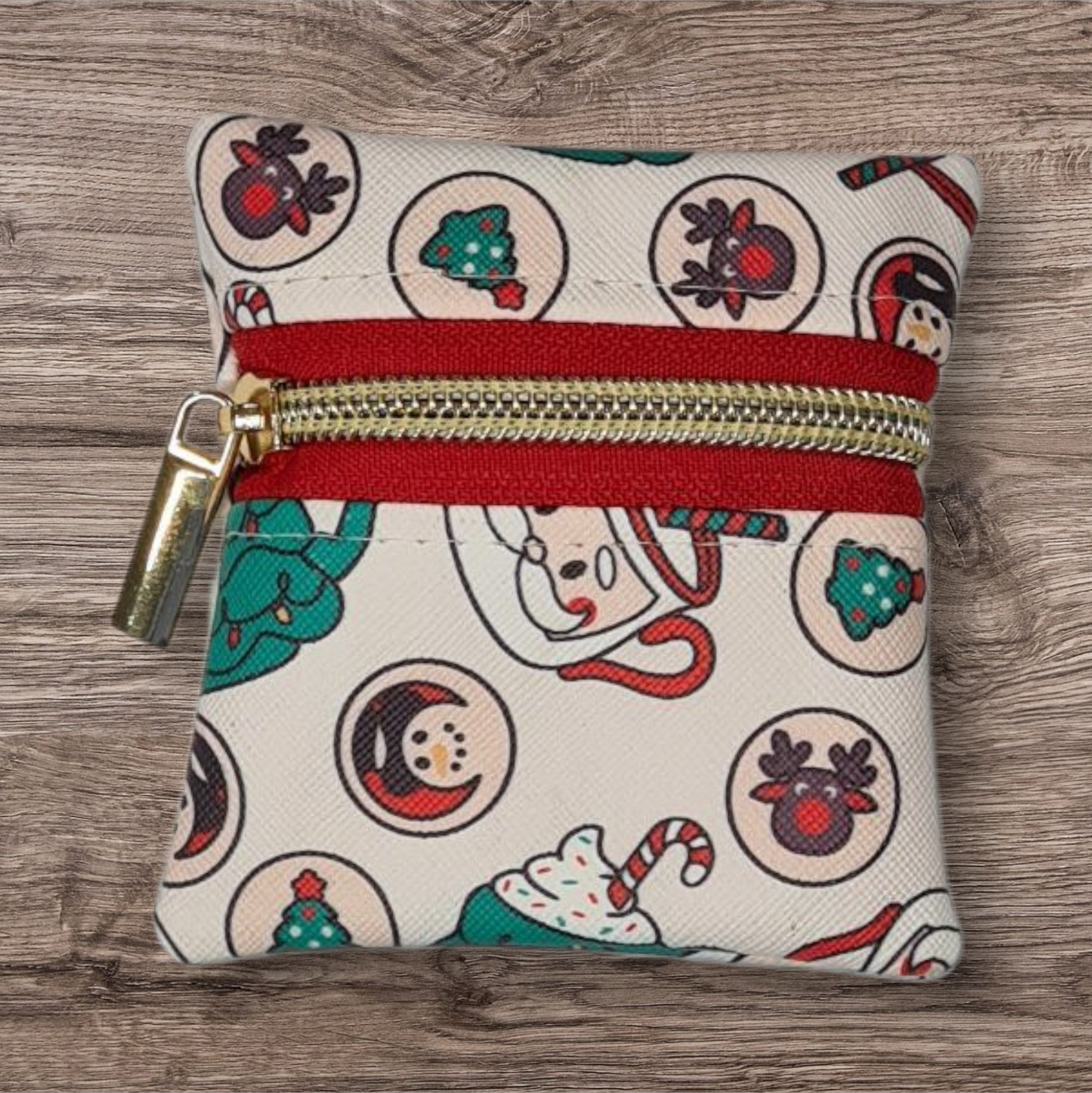 Santa Snacks Petite pouch