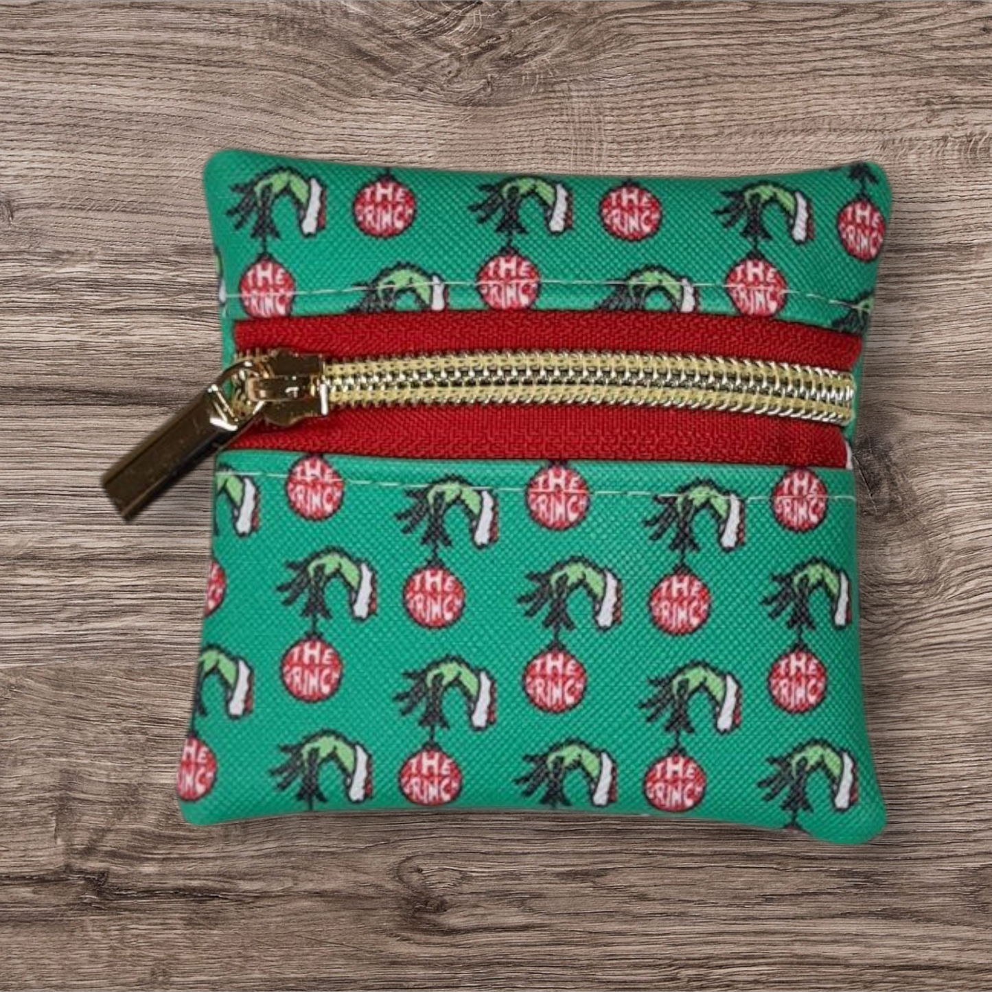 Mean one hand petite pouch