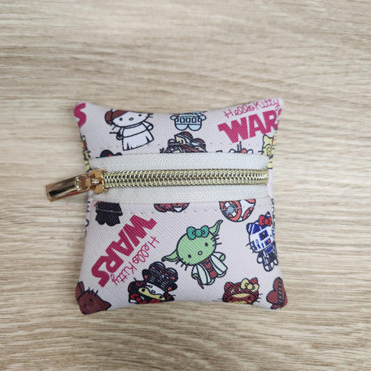Kitty x Wars Petite pouch