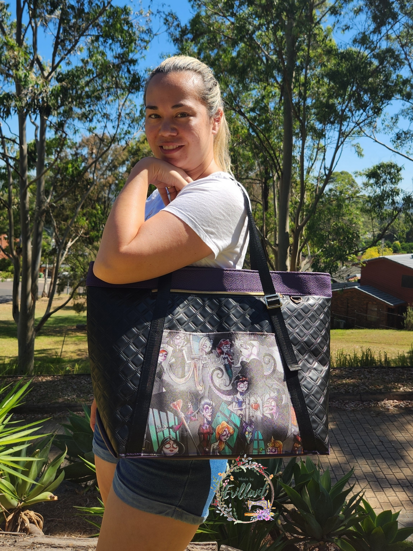 Dark princess Large overnight adjustable Tote bag