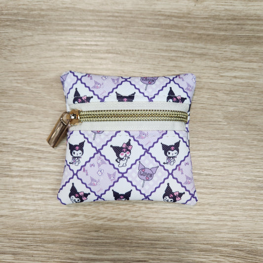 Black Beauty Petite pouch