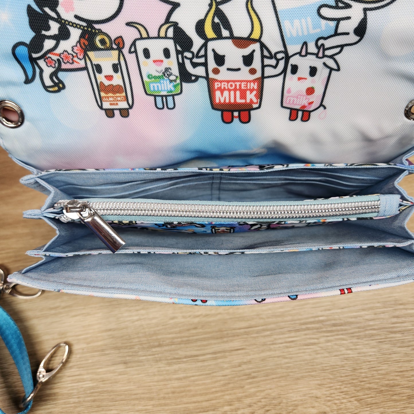 Cow Friends Peony with card slots